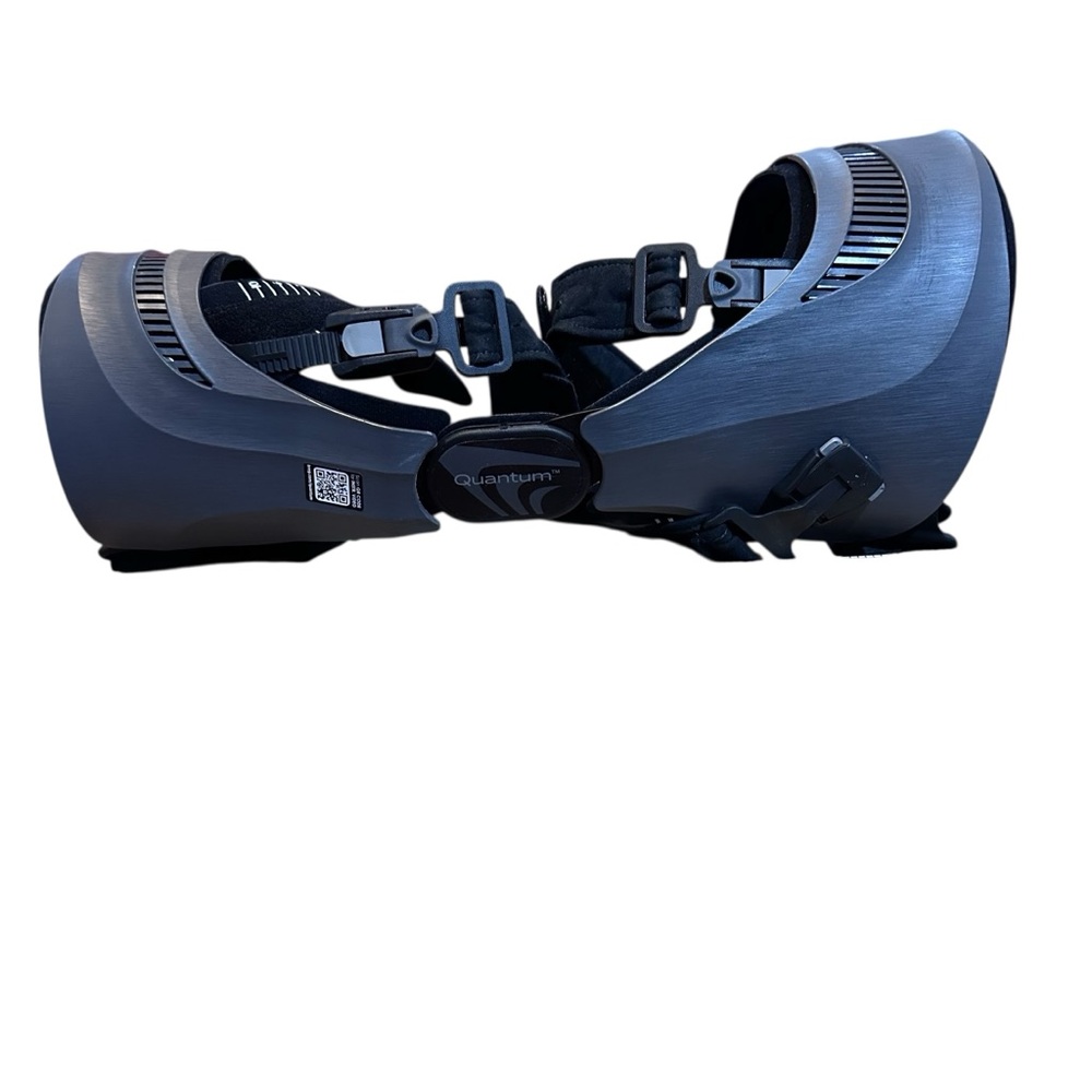 Breg Quantum OA Knee Brace –‎ Right Knee – Medium Adjustable Offloading Support
